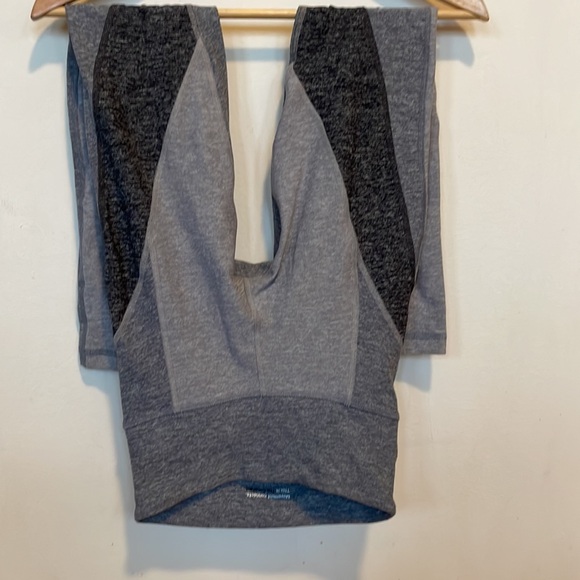 Constant ARITZIA leggings - Picture 3 of 5